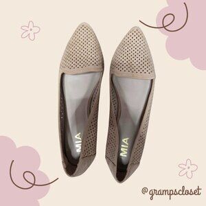 MIA Tan Breathable Flats Pointed Toe Size 9